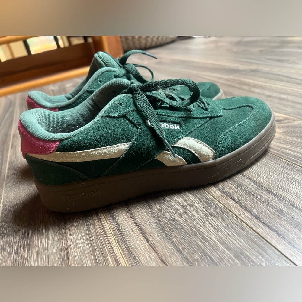 Reebok Sneakers